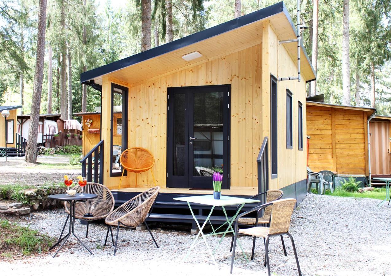Camping La Pineta 大圣玛丽亚 外观 照片