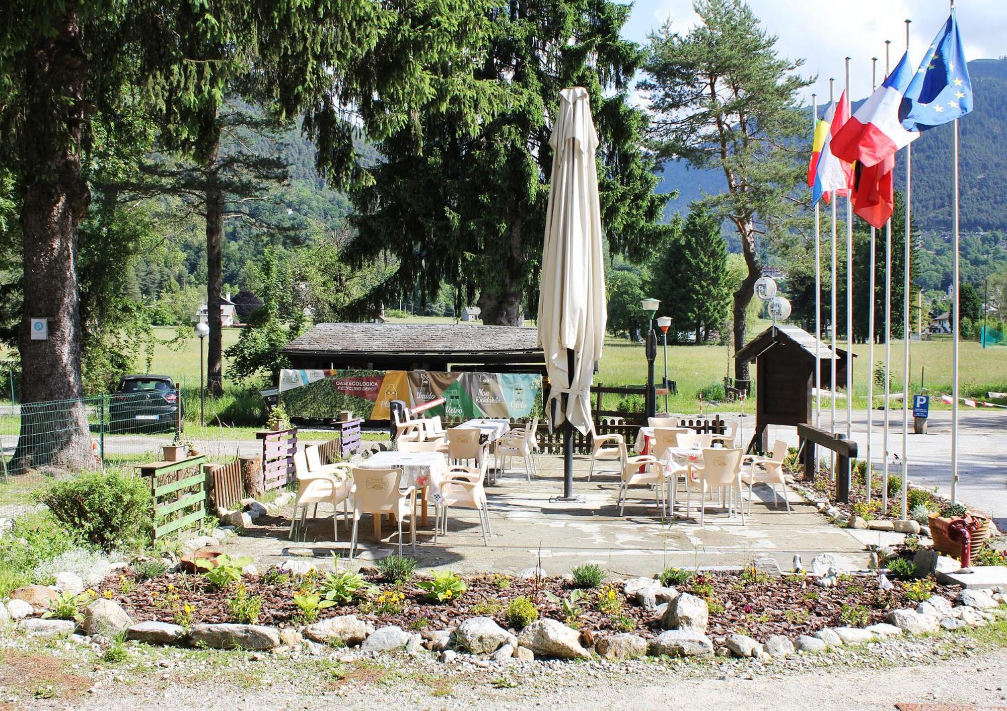 Camping La Pineta 大圣玛丽亚 外观 照片
